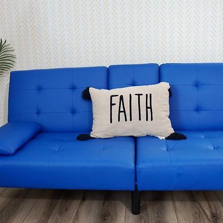 Jay'S Cozy Arts Apartment Тампа Екстериор снимка